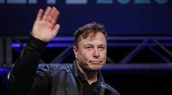 CNN: SpaceX сообщила Пентагону о невозможности оплачивать работу Starlink на Украине