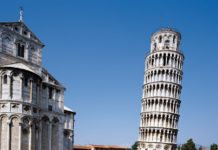 Пизанская башня перестала крениться и стала постепенно выпрямляться