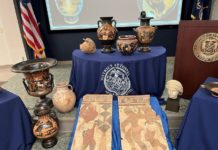 США вернули Италии больше 250 украденных артефактов