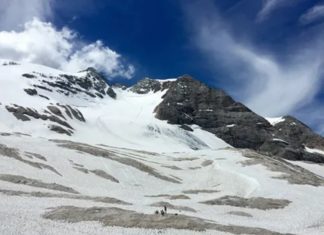 В Альпах площадь ледника Мармолада с 2000 года уменьшилась почти на 50%