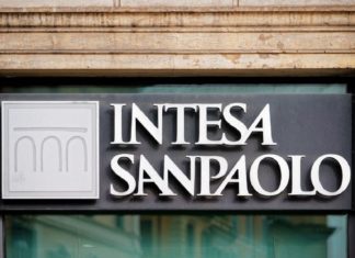 Путин разрешил сделки с акциями «дочки» итальянского банка Intesa в России