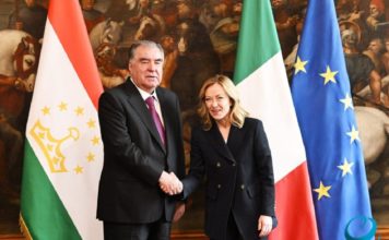 Таджикские абрикосы впервые экспортировали в Италию