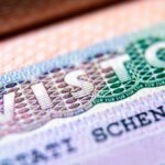 ЕК объявила об ограничении выдачи россиянам многократных шенгенских виз