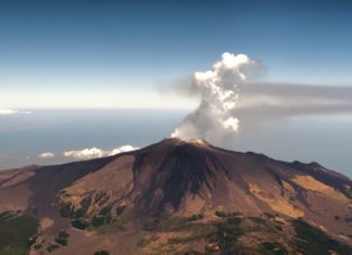 Взрывной характер: учёные выяснили причины и скорость извержения вулкана Этна 4000 лет назад