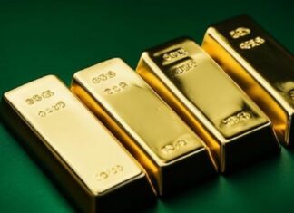 Золото на пьедестале: инвесторы бросают госдолг США и ЕС ради металла