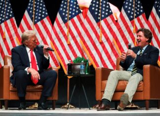 «Я уничтожил «Северный поток», я разлучу Россию и Китай». Трамп дал интервью Карлсону