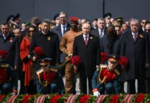 Путин в День Победы возложил цветы к Могиле Неизвестного Солдата