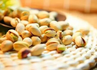 Врачи назвали три продукта, улучшающих качество сна