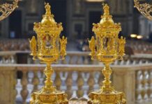 В Рим впервые доставили сосуд с кровью Иисуса Христа