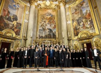 Когда музыка сильнее политики: Московский синодальный хор покорил Рим