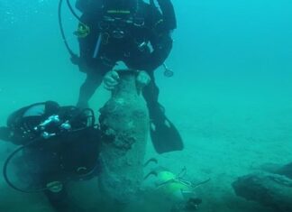 В Италии обнаружили старинное судно с древнеримским соусом на борту