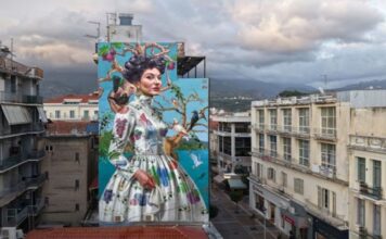 Гигантский мурал в Греции с величайшей оперной певицей признан лучшим в мире