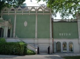 Россия возвращается на биеннале в Венеции после многолетнего перерыва