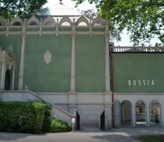 Россия возвращается на биеннале в Венеции после многолетнего перерыва